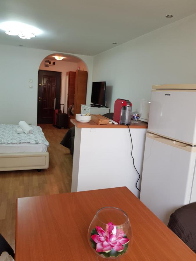 Avrig-Ferdinand Studio Bukarest Eksteriør billede